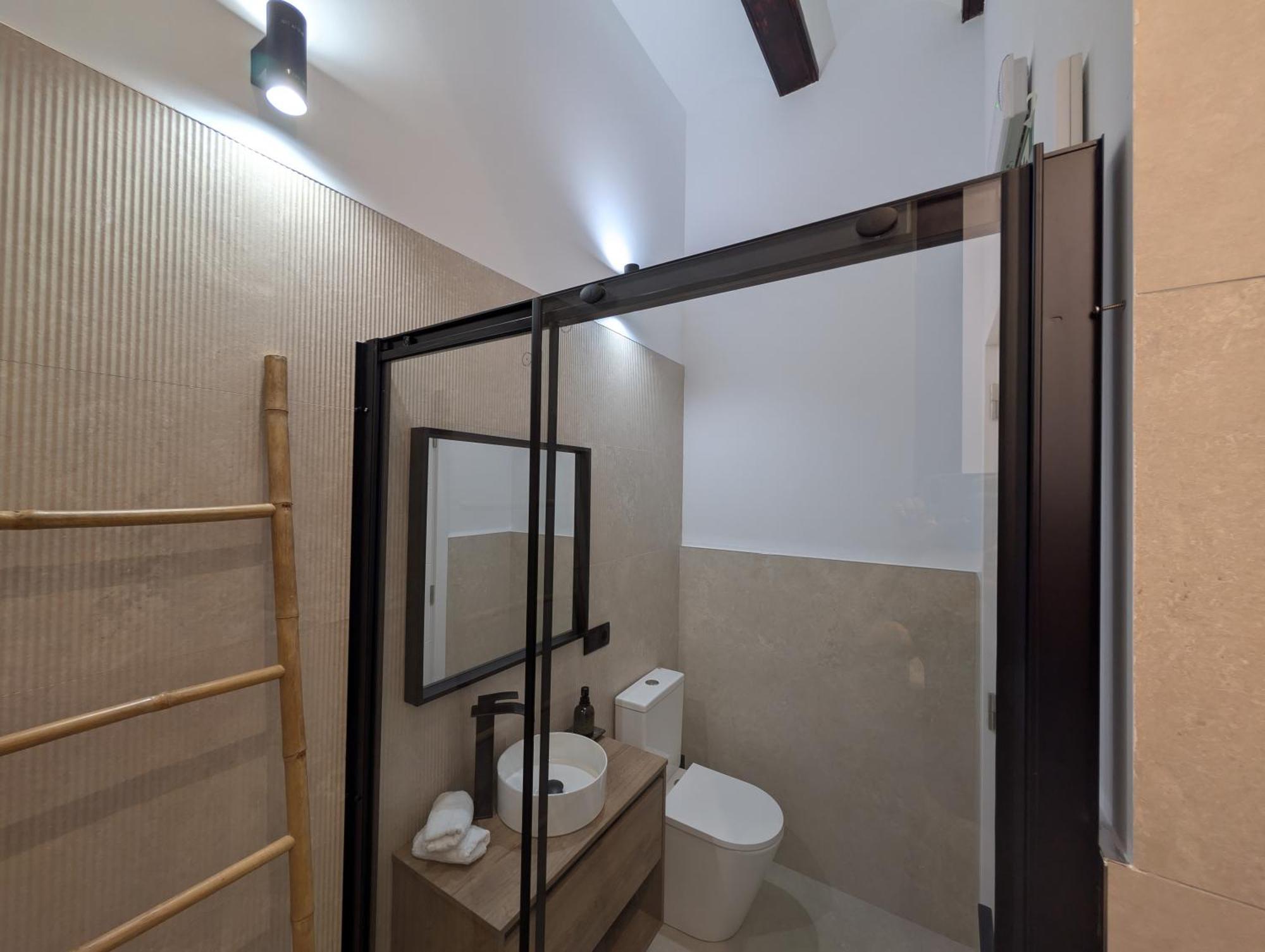Las Arenas Suites 2 Playa Valencia Exteriör bild